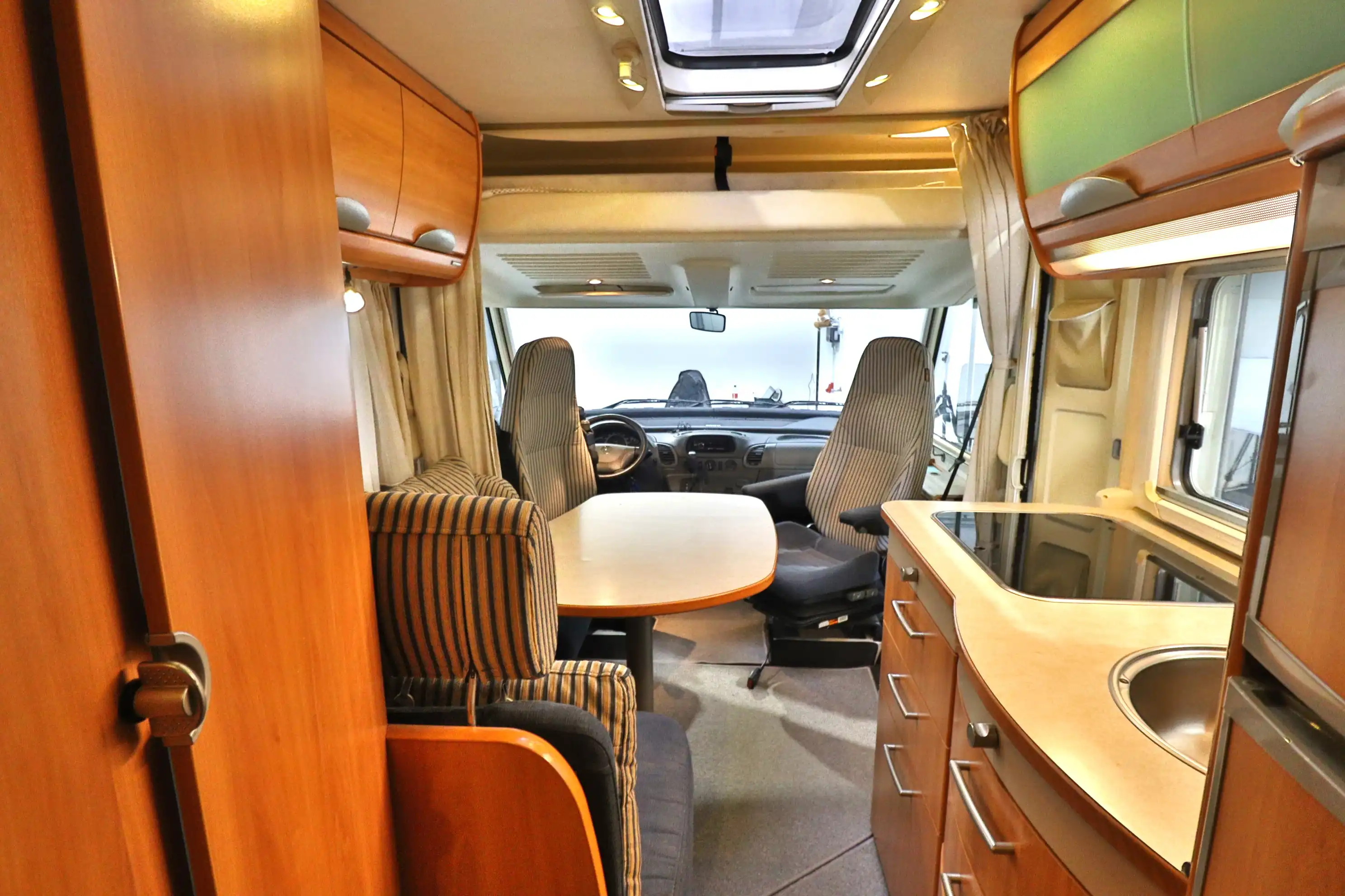 HYMER-ERIBA S 660 